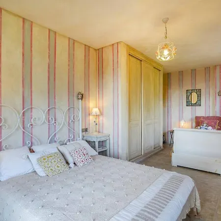 Leandro, First Line With Amazing Sea Views And Private Access To The Sea! El Campello